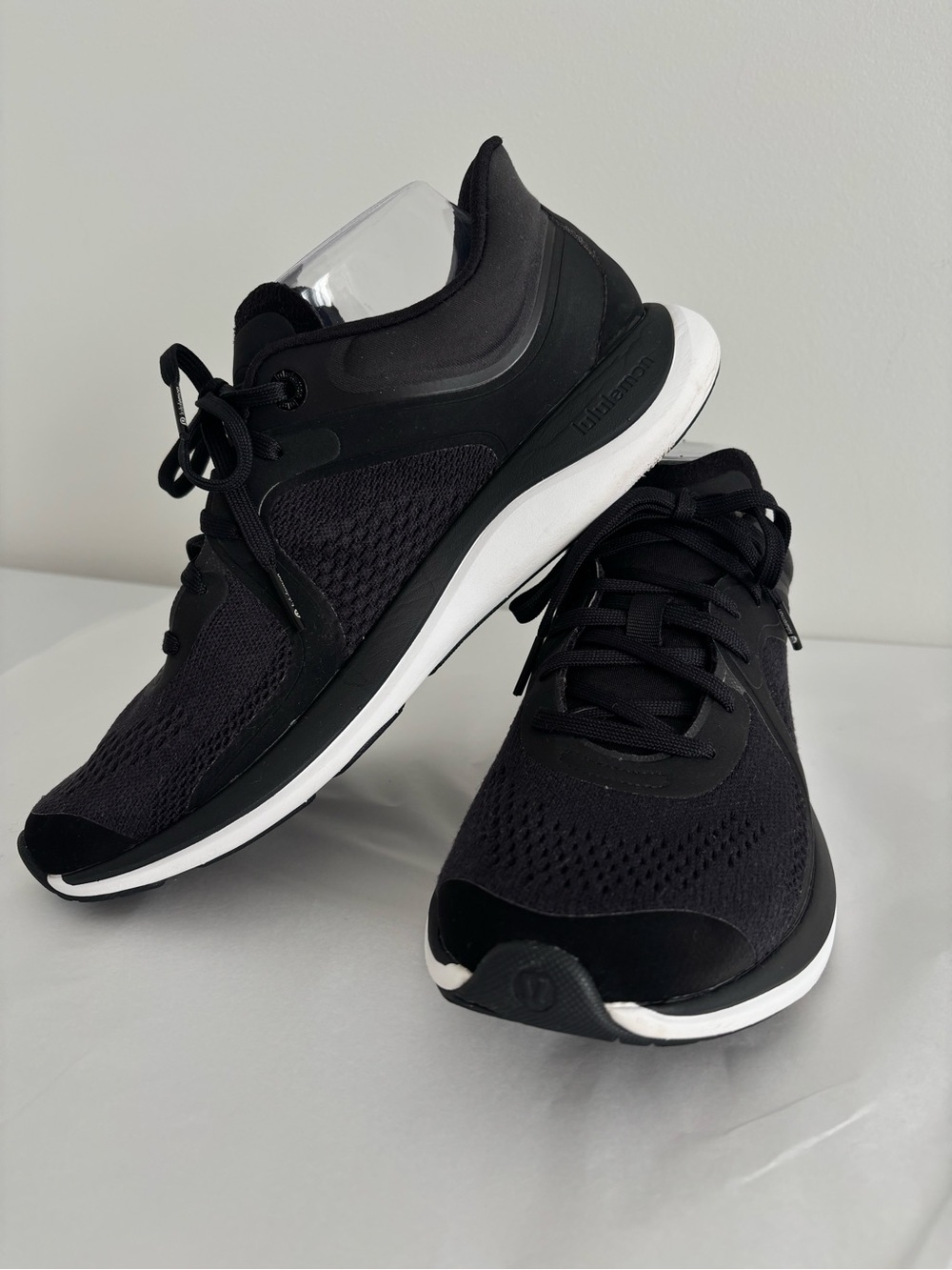 LULULEMON Chargefeel Workout Low Black sneakers women’s running shoes size 9